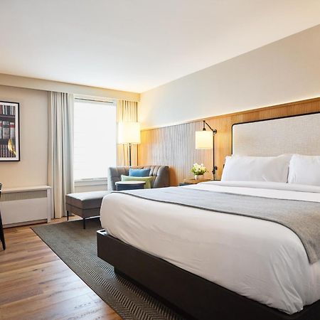 Hotel The Watershed Norwalk Exterior foto