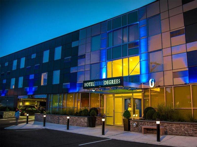 Hotel The Watershed Norwalk Exterior foto