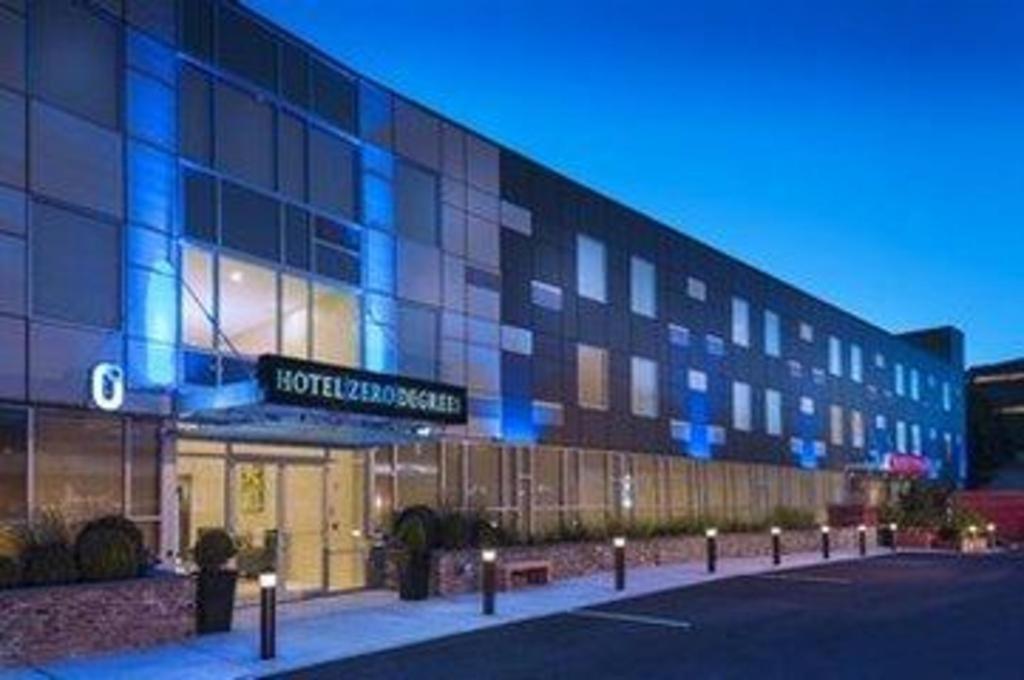 Hotel The Watershed Norwalk Exterior foto